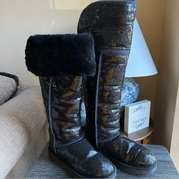NEW! UGG Black Sequin Knee High Fur Lined Boots US10 EU41 - Picture 2 of 9